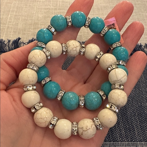 Howlite Turquoise and Cream Beaded Bracelet Bundle - Picture 4 of 4